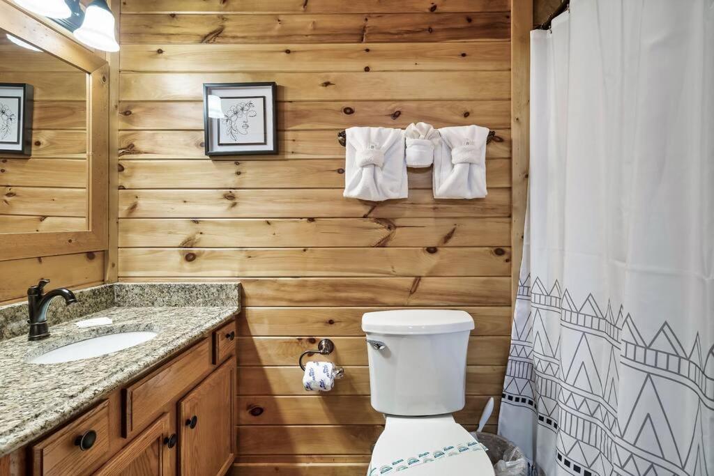 Cabin With New Hot Tub, Near Dollywood .2Bd.2Ba.Sleeps6.Bbq Sevierville Exteriér fotografie